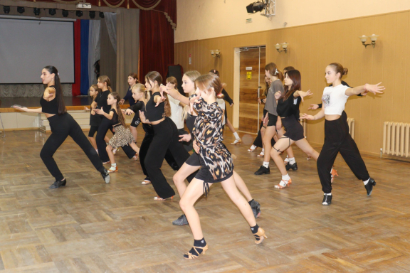 &Tcy;&vcy;&ocy;&rcy;&chcy;&iecy;&scy;&kcy;&acy;&yacy; &lcy;&acy;&bcy;&ocy;&rcy;&acy;&tcy;&ocy;&rcy;&icy;&yacy; &laquo;&Tcy;&acy;&ncy;&tscy;&iecy;&vcy;&acy;&lcy;&softcy;&ncy;&ycy;&jcy; &kcy;&acy;&lcy;&iecy;&jcy;&dcy;&ocy;&scy;&kcy;&ocy;&pcy;&raquo;