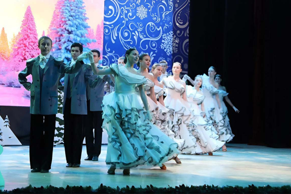 "Ах, эти танцы". Народный ансамбль спортивного бального танца "Современник"