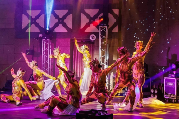 &Mcy;&ucy;&zcy;&ycy;&kcy;&acy;&lcy;&softcy;&ncy;&ocy;&iecy; &pcy;&rcy;&iecy;&dcy;&scy;&tcy;&acy;&vcy;&lcy;&iecy;&ncy;&icy;&iecy; "8 &zhcy;&iecy;&ncy;&shchcy;&icy;&ncy;" &shcy;&ocy;&ucy;-&gcy;&rcy;&ucy;&pcy;&pcy;&ycy; "&Mcy;&ocy;&dcy;&iecy;&rcy;&ncy;" &icy; &tcy;&iecy;&acy;&tcy;&rcy;&acy; &pcy;&iecy;&scy;&ncy;&icy; "&Zcy;&acy;&bcy;&acy;&vcy;&acy;"